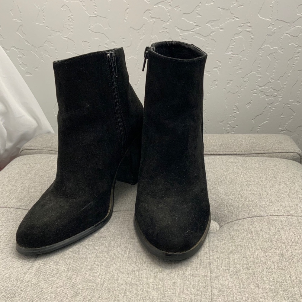 Fringe Boot - Picture 2 of 3